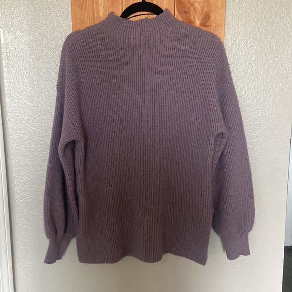 Mock neck GAP Sweater - Picture 7 of 7